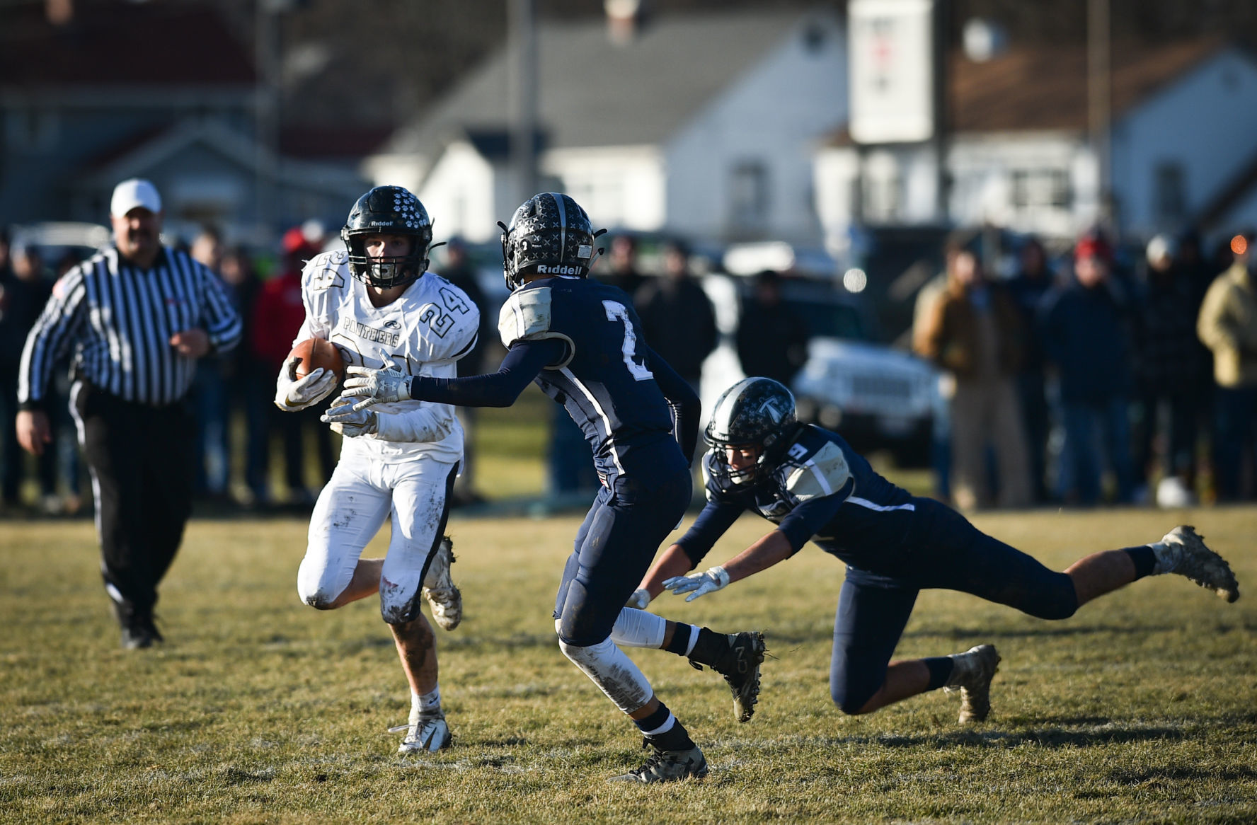 112319-mda-spt-aw-football-029a.jpg